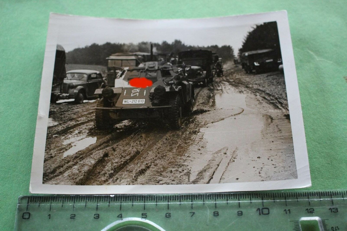 Foto - Panzerspähwagen der Luftwaffe SdKfz 222 Kennung