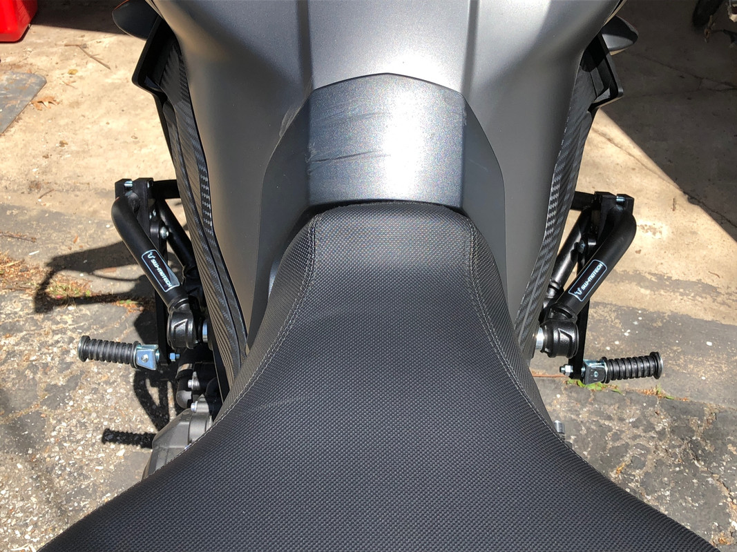 8D63B7AE-D5D9-4400-89E6-7DBAD68A4C28