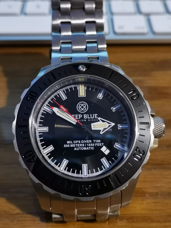 DEEP BLUE DIVER
