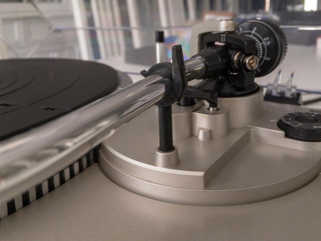 [Bild: Technics-SL-Q33-mit-OMB-5-5-von-5.jpg]