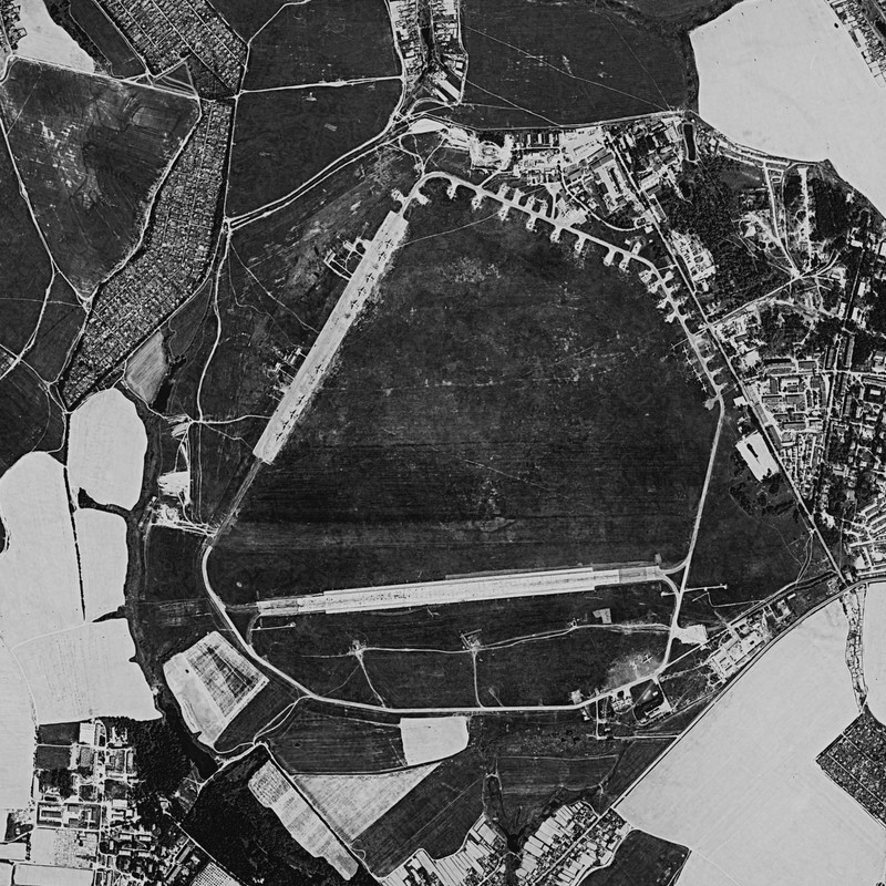 Остафьево 1982-06-05 D3C1217-100265A001_c