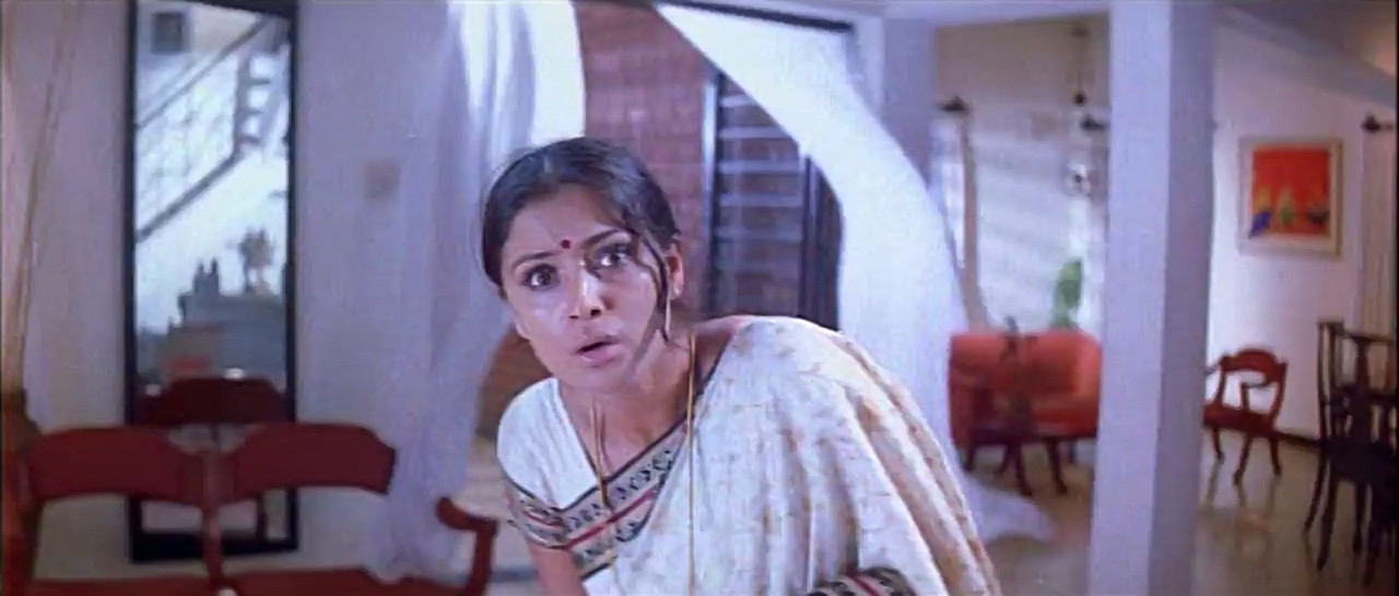 New 2004 BluRay [Tamil] 480p, 720p ESub Screenshot