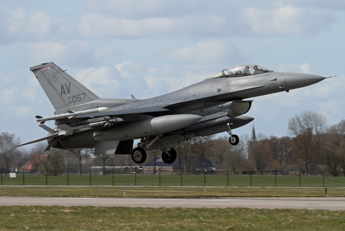 309_F-16C_USAFE_89-2057 ∕ AV_510 FS