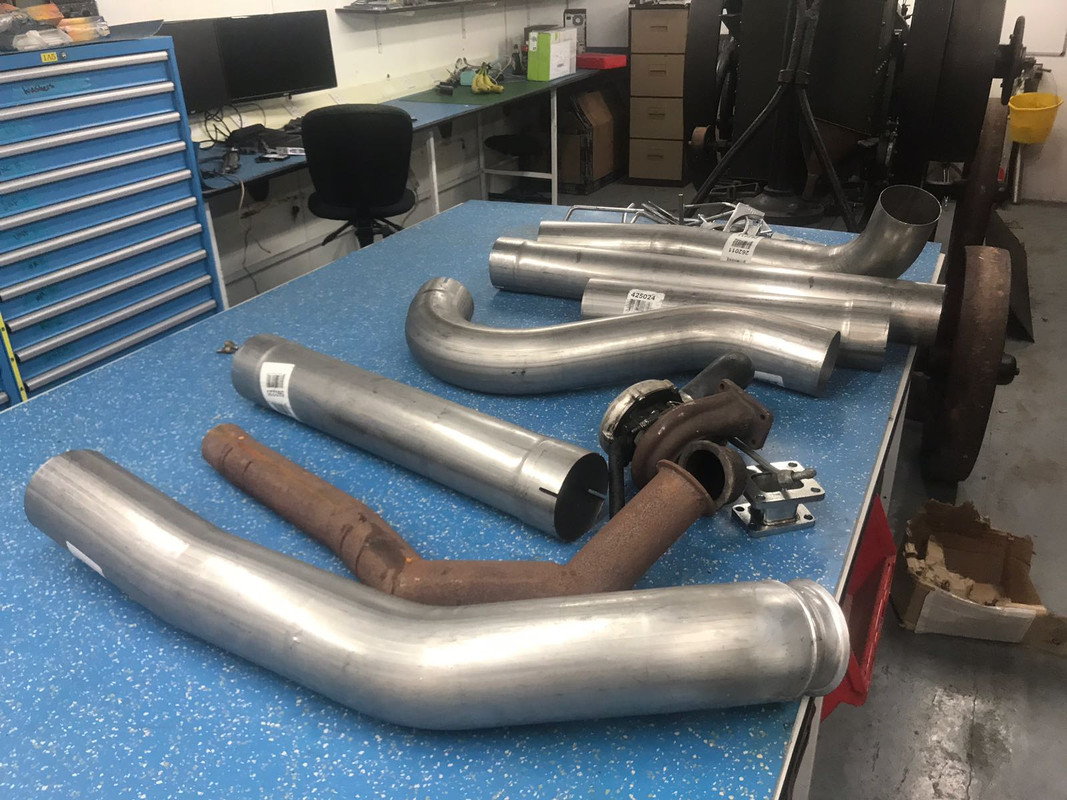 5EAB8288-7EEC-4D00-B837-107AA1BD0F26