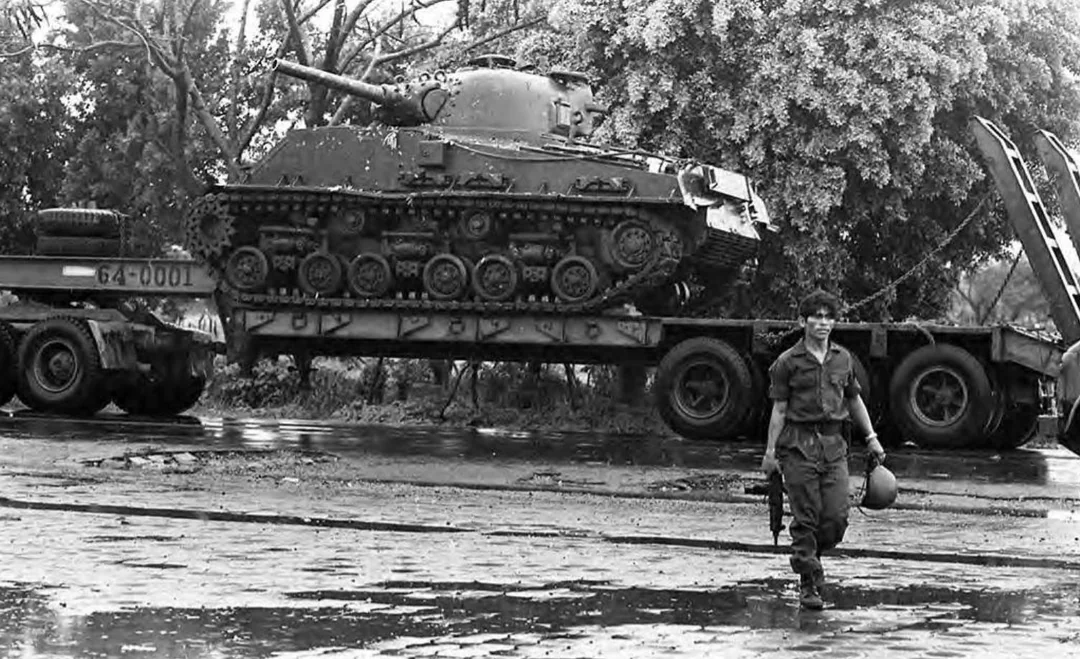 nicaraguan-national-guard-m4-sherman-damaged-during-v0-62ffhvoq43je1.webp