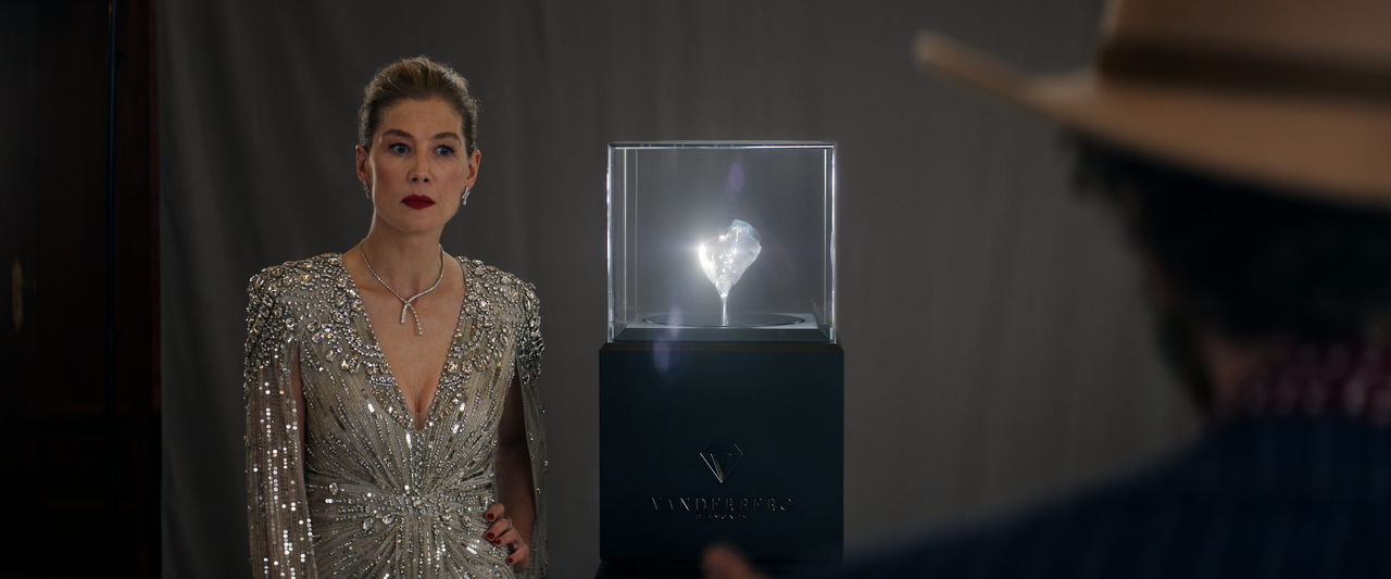 Now You See Me Now You Dont 2025 i T WEBRip SDR 10Bit 1260p DDP5 1 HEVC 3Li mkv snapshot 00 28 16 90