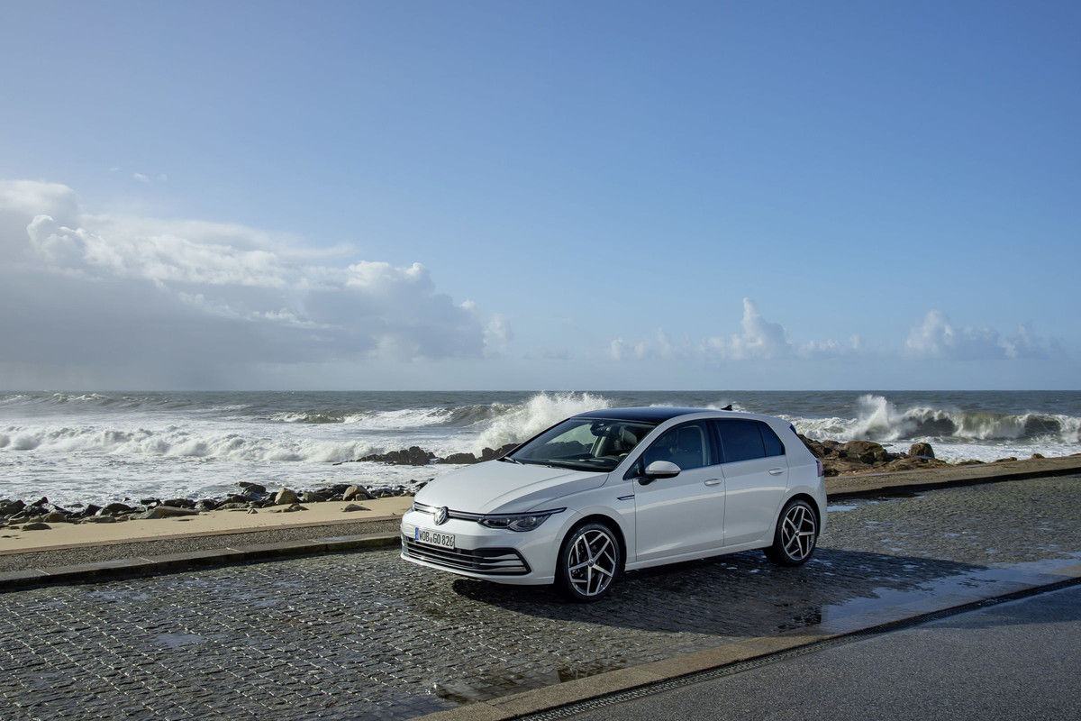 DB2019AU01946_overfull