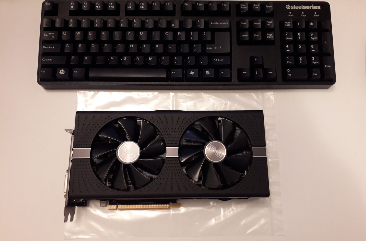 Sapphire NITRO  Radeon RX 580 4GD5 (01)