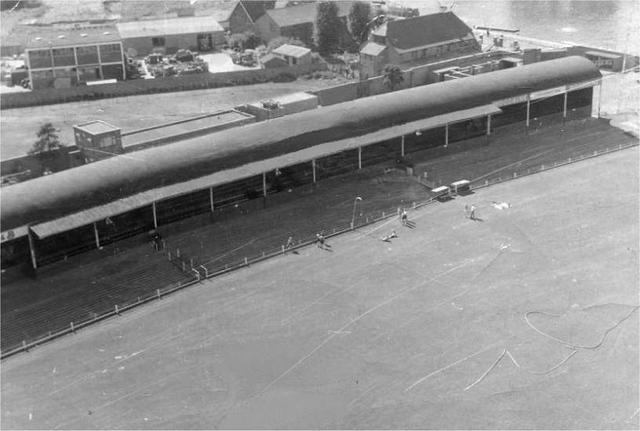 [Image: Old-Main-Stand.jpg]