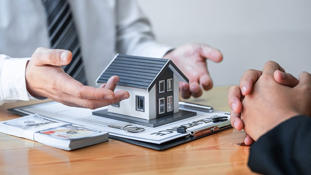 Buying A House With Cash: A Smart Idea?