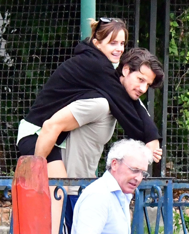 emmawatson-photogallery.blogspot.com (2)