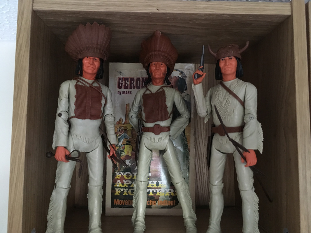 A Refit for Gunner HQ.. or the collection was out of control !! IMG-2213