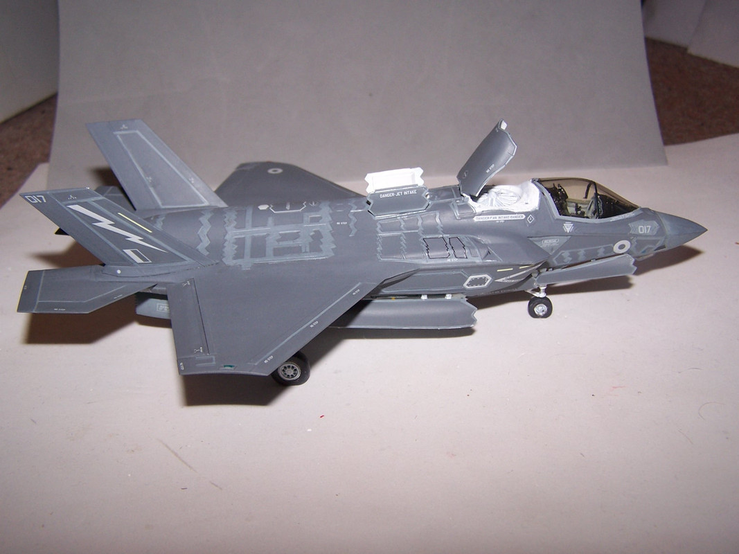Italeri_F35B_Lightning_S