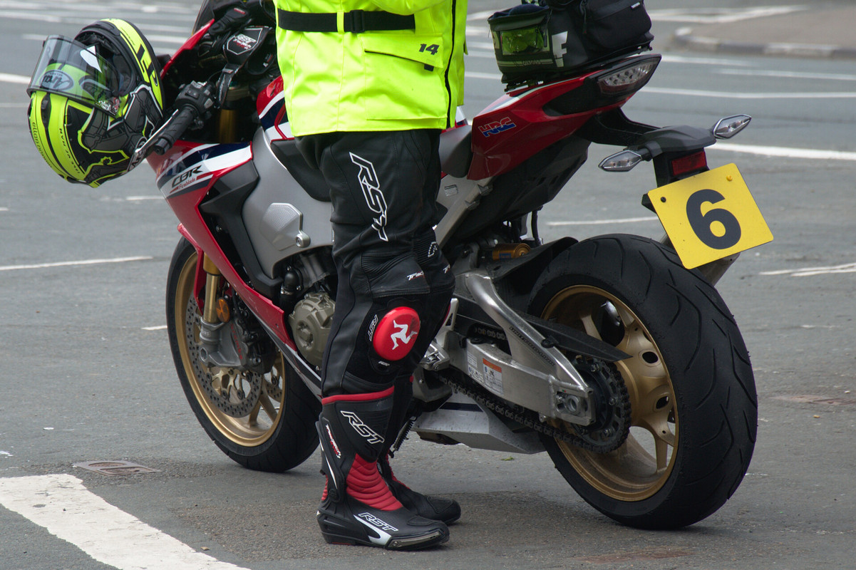 Vmax Tour 2019 au TT à l'île de Man R-DSC9708