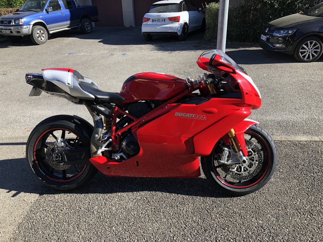 734F1E6A-3822-4131-80DE-15BA6C804959