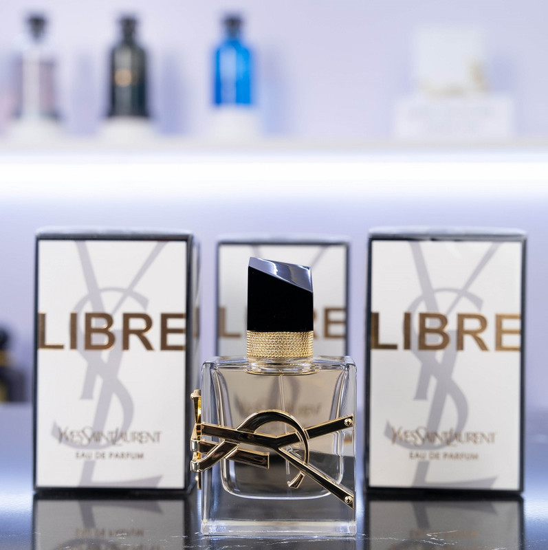 https://i.postimg.cc/nVgT0b2x/Yves-Saint-Laurent-Libre-EDP-gia-tot-nhat.jpg