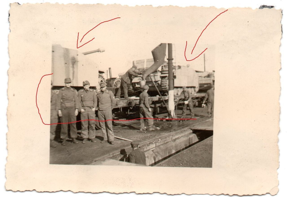 Foto Soldat StuG Sturmgeschütz Langrohr Seitensc