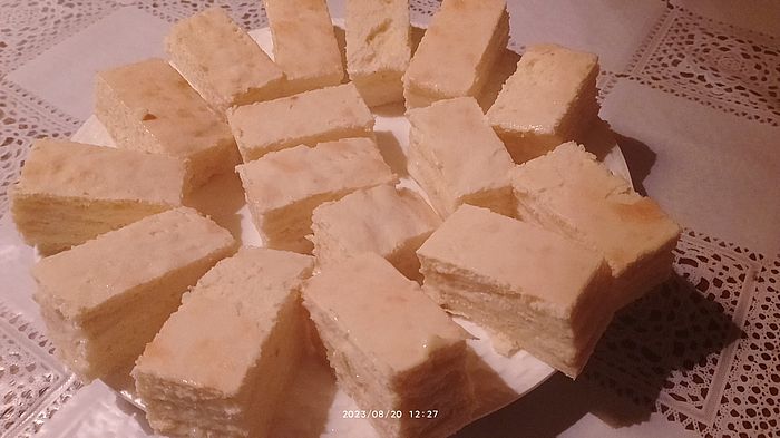 https://i.postimg.cc/nVjGVKcZ/citromszelet-20230820.jpg