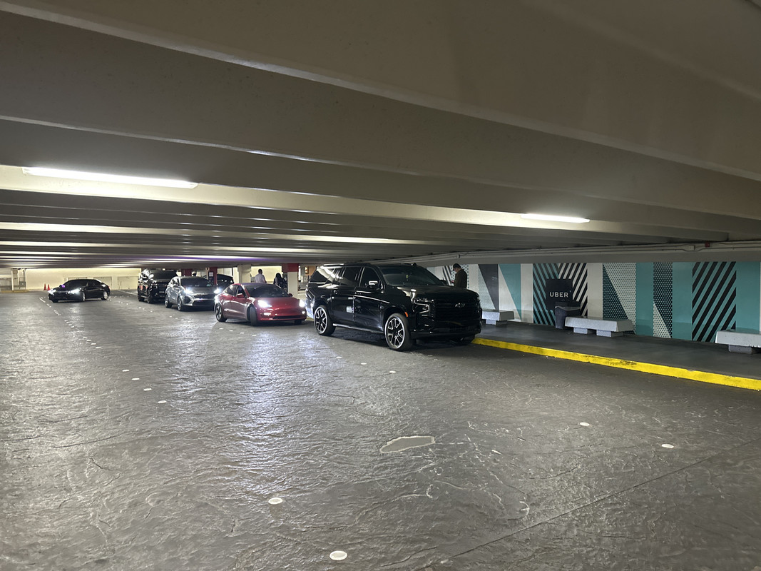 caesars-rideshare-pickup