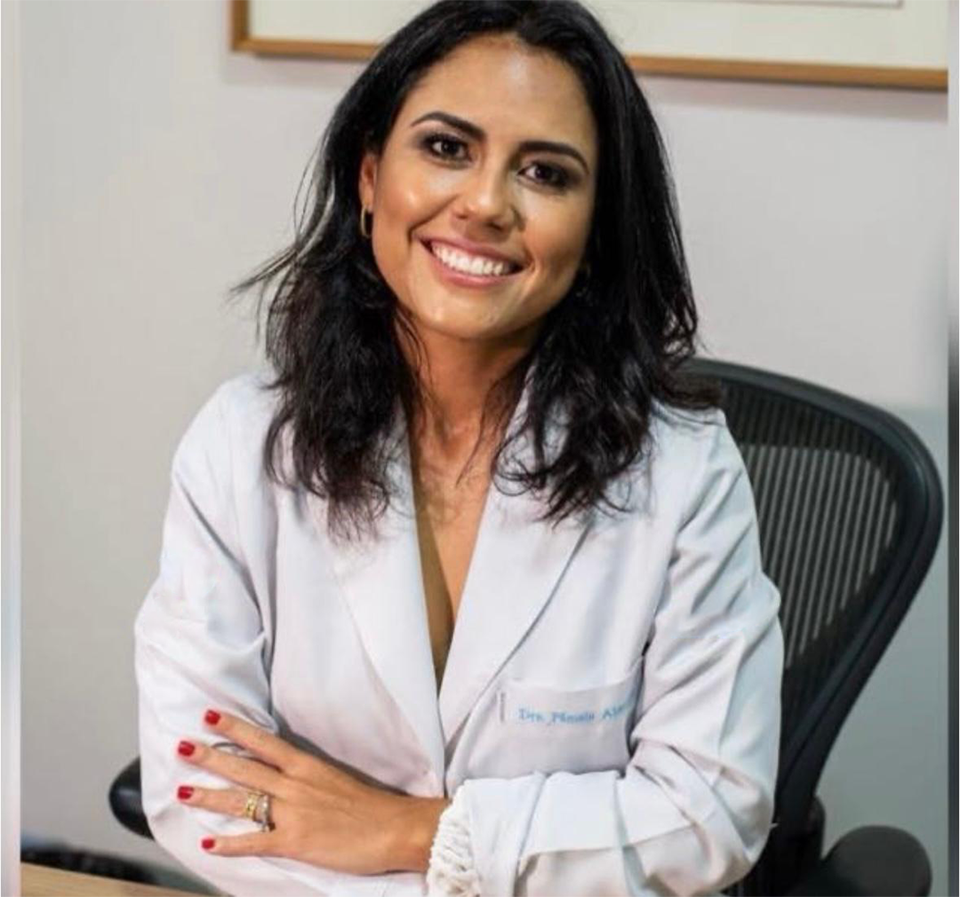 Dra. Pâmela Almeida