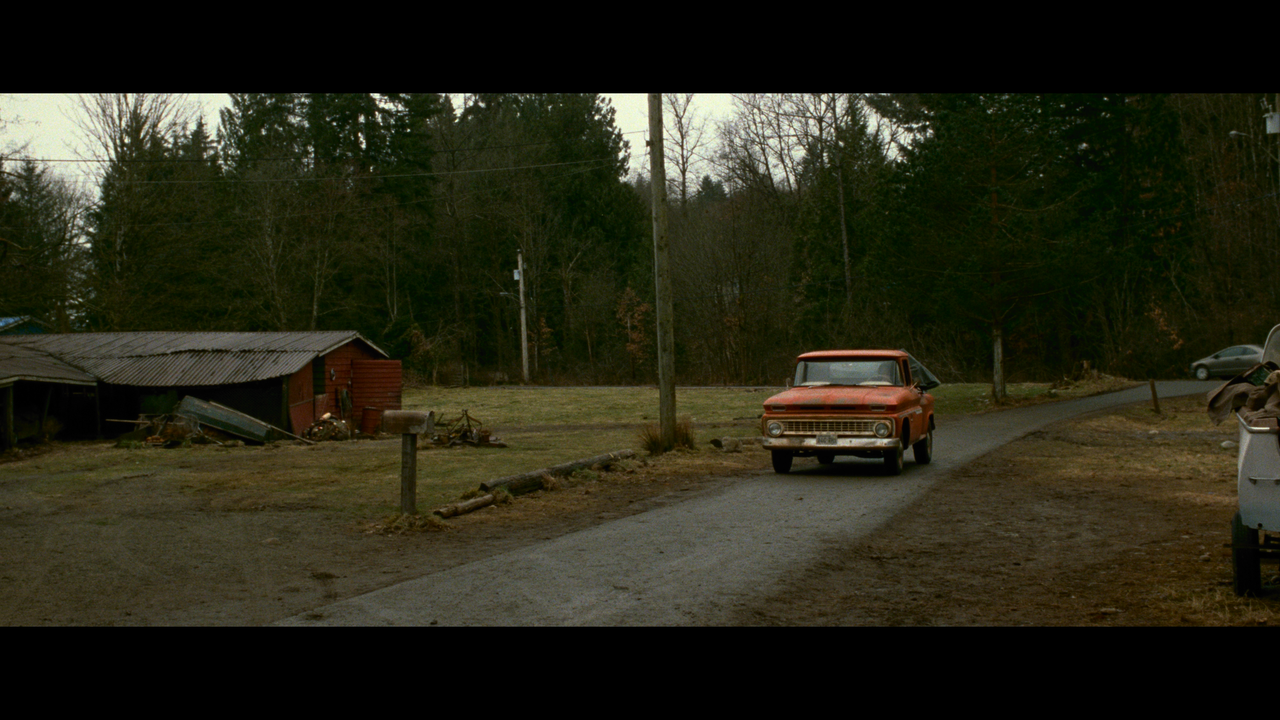 mpv-shot_The.Twilight.Saga.New.Moon.2009.2160p.UHD.BDREMUX.DV.HDR.HEVC-Нечипорук_00_35_47_0004