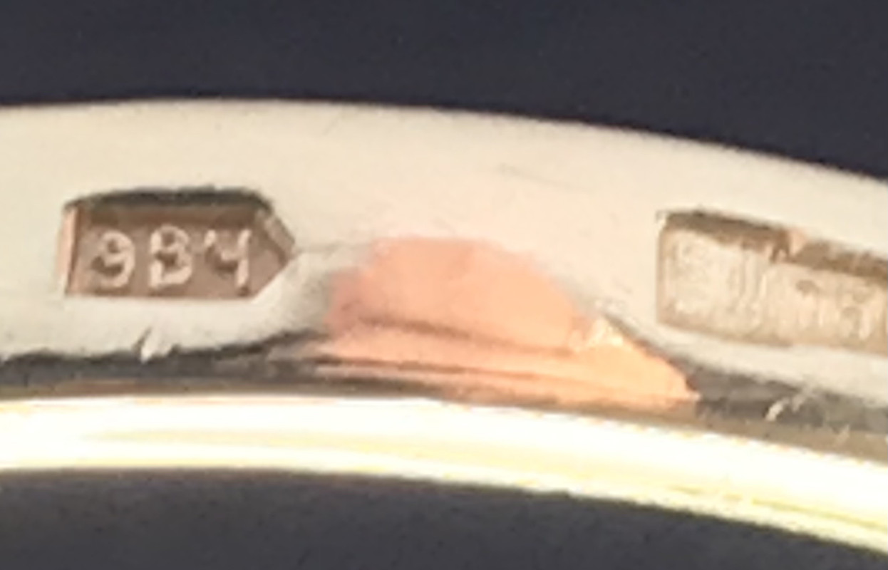 D44D0F37-F2BE-474C-BC5C-A207EC508183