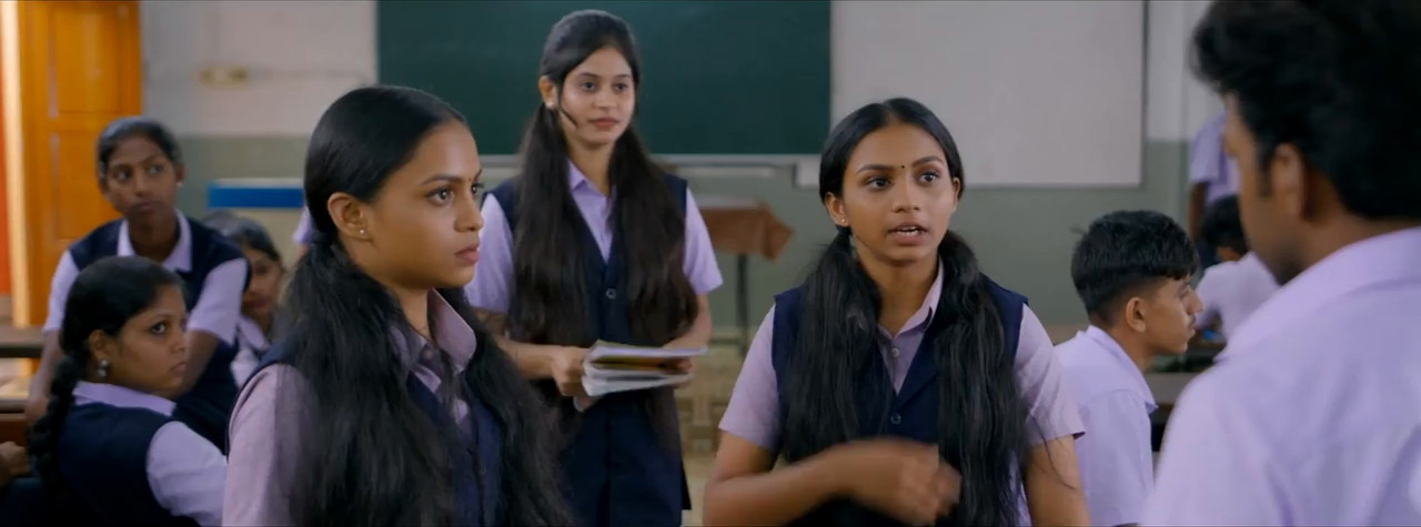 Idiyan Chandhu 2024 WebRip [Malayalam] 480p, 720p ESub Screenshot