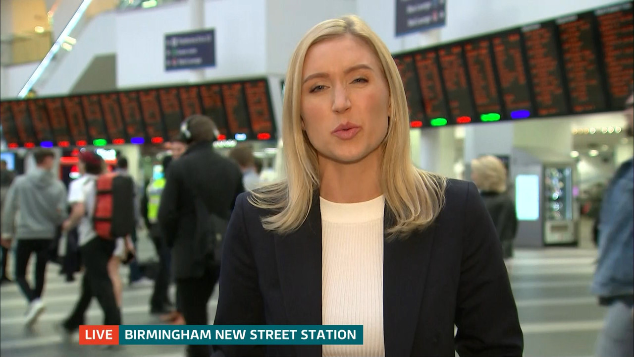 ITV Evening News_20220419_18301930.ts_snapshot_00.23.35.244