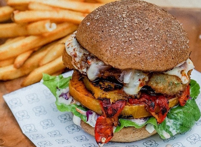 Three Buns Jakarta memiliki sajian burger terenak di Asia.