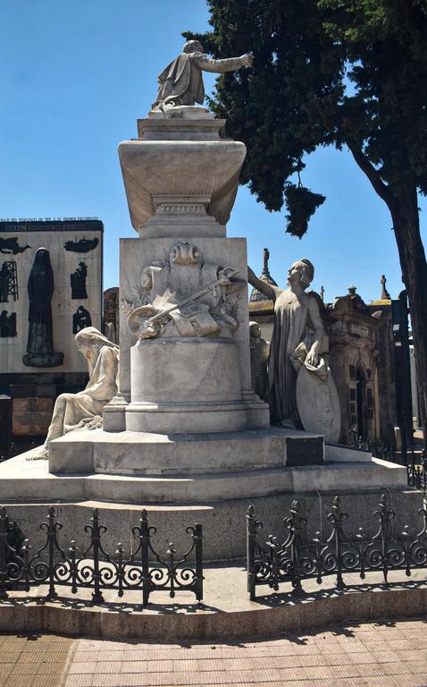 В джазе только девушки или аргентинско-бразильский калейдоскоп В джазе только девушки или аргентинско-бразильский калейдоскоп