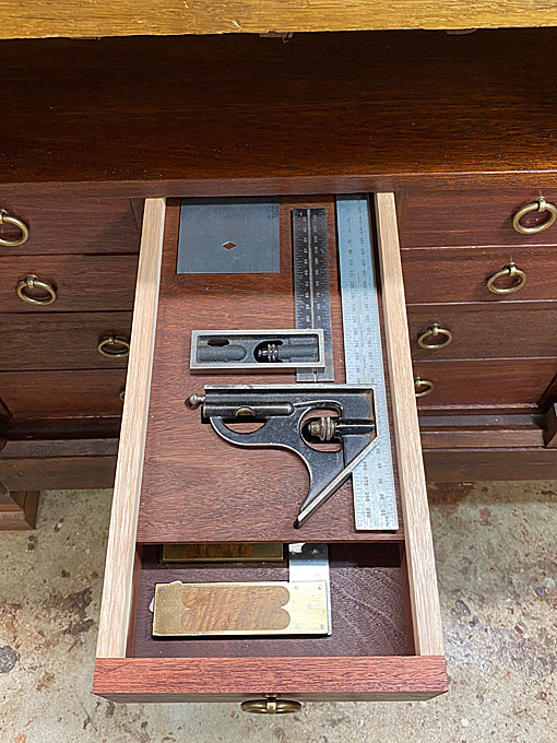 [Image: Drawer3.jpg]