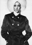 marisa-berenson-b75