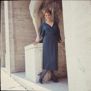 tina-aumont-a54