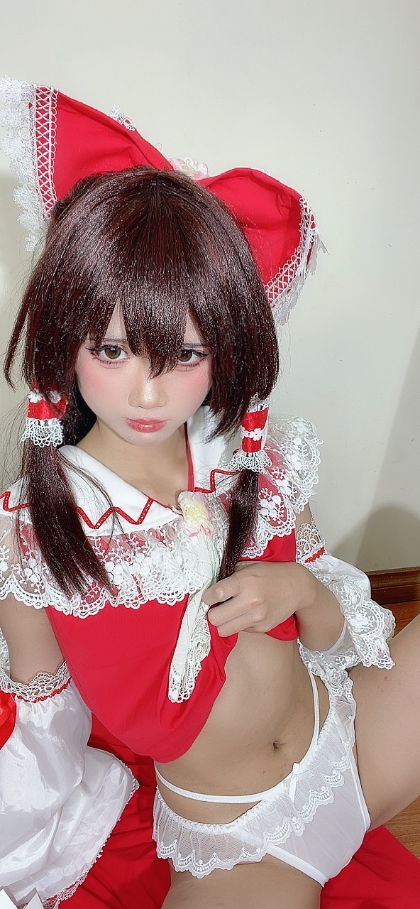 PoppaChan Reimu Hakurei Cosplay (Touhou Project) – 111 Photos 14 Videos 1.13GB插图2