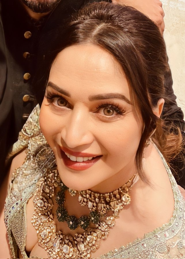 Beautiful Madhuri Dixit