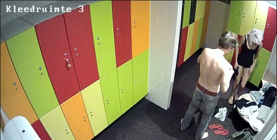 [Image: Voyeur20015083029.jpg]