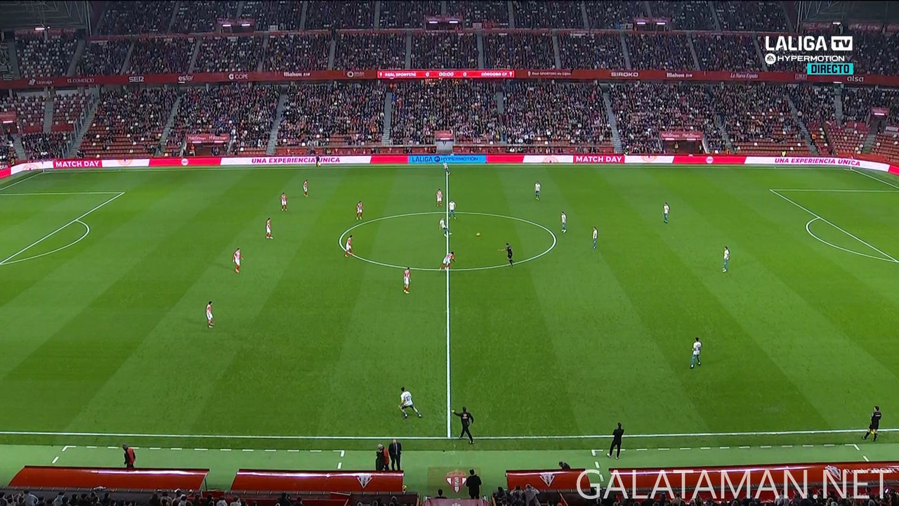 12-01_20-45-01_ES  M  LALIGA TV HYPERMOTION FHD_Sporting Gijón vs Córdoba.ts_snapshot_15.12.853