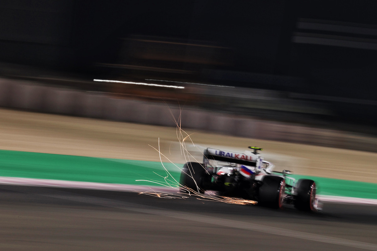 [Imagen: f1-gp-qatar-sabato-196.jpg]