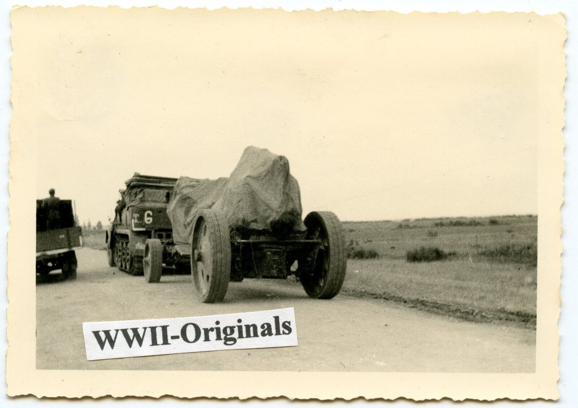 Zugkraftwagen Sd.Kfz. Halbkette Panzer Artillerie Schlepper 15 cm Geschütz