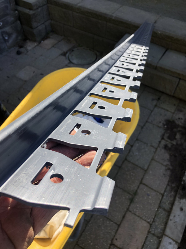 A959A781-6E36-4320-94D5-DBB2DF89EE87