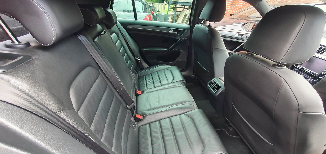 79692127-B8BA-4771-9B24-2CED5EDFAB0C