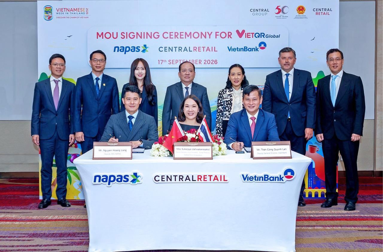 เซ็นทรัล รีเทล จับมือ NAPAS และ VietinBank