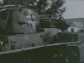 Kilőtt magyar Toldi könnyűharckocsi Gordijevka m