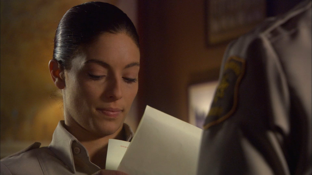 Eureka (2006) - S01E04 - Alienated (1080p BluRay x265 Panda).mkv