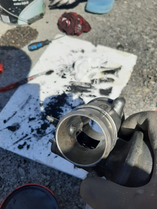 3BD8F57C-E5D8-43CD-A6AD-27BE4F7C617C