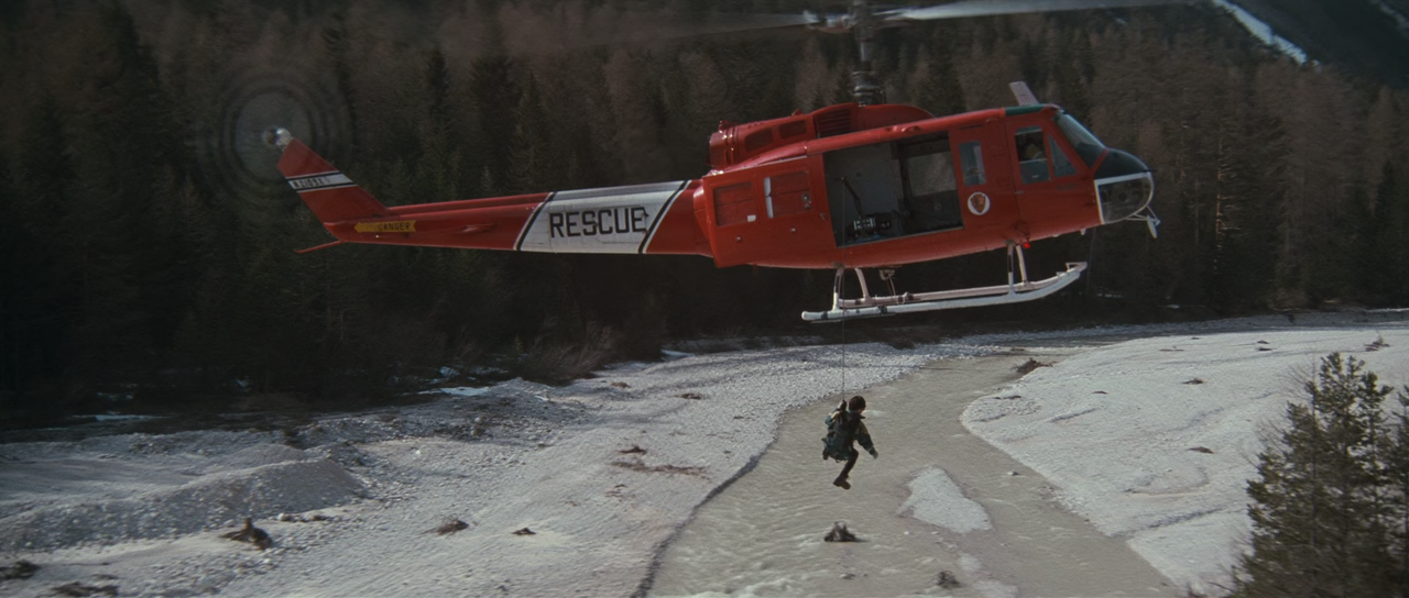 Cliffhanger (1993) RM4K + Extras (1080p BluRay x265 10bit AAC 5.1 r00t) [QxR]