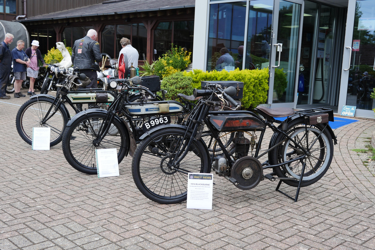 9C411A74-8BFD-4E9C-B89D-67B384585B5F