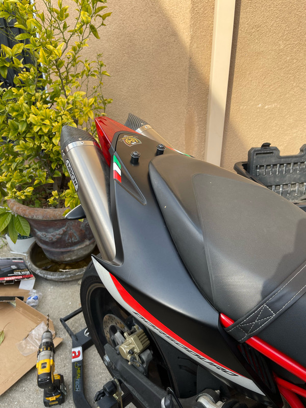 7. Clean look 2 (Side view w/o luggage rack)