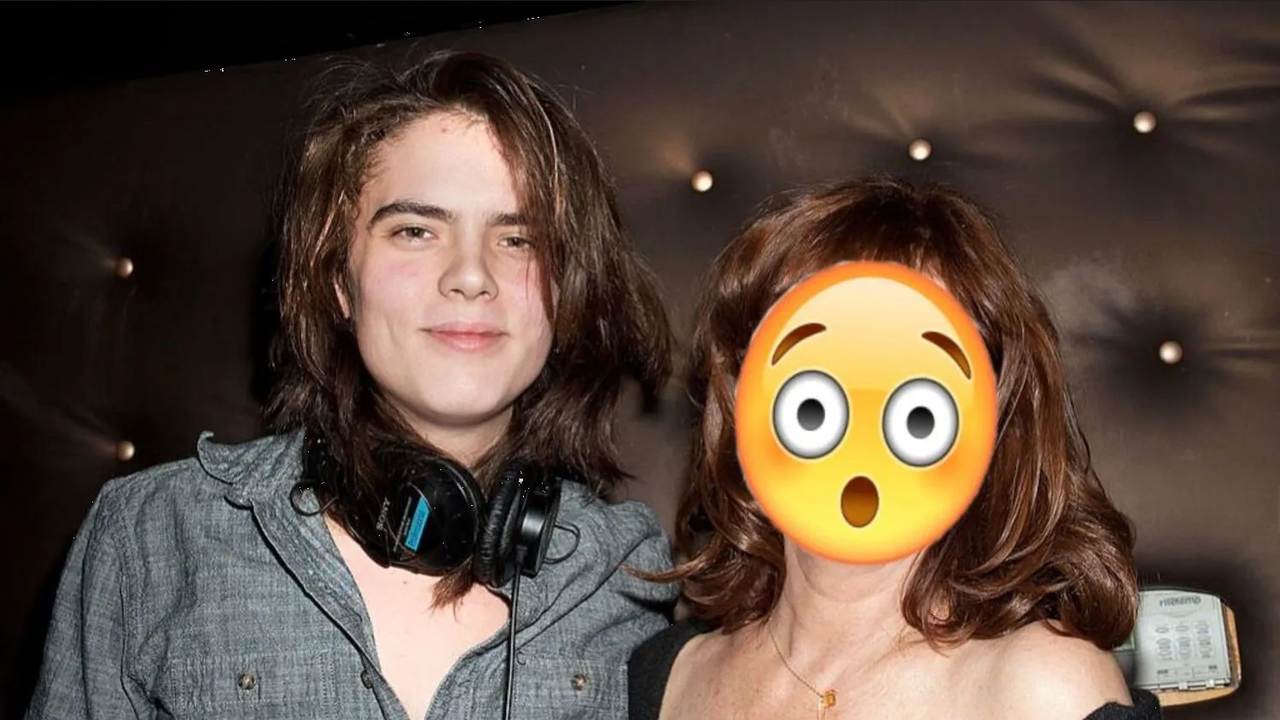 Hijo de guapa actriz pide que no compartan provocadora imagen de su madre