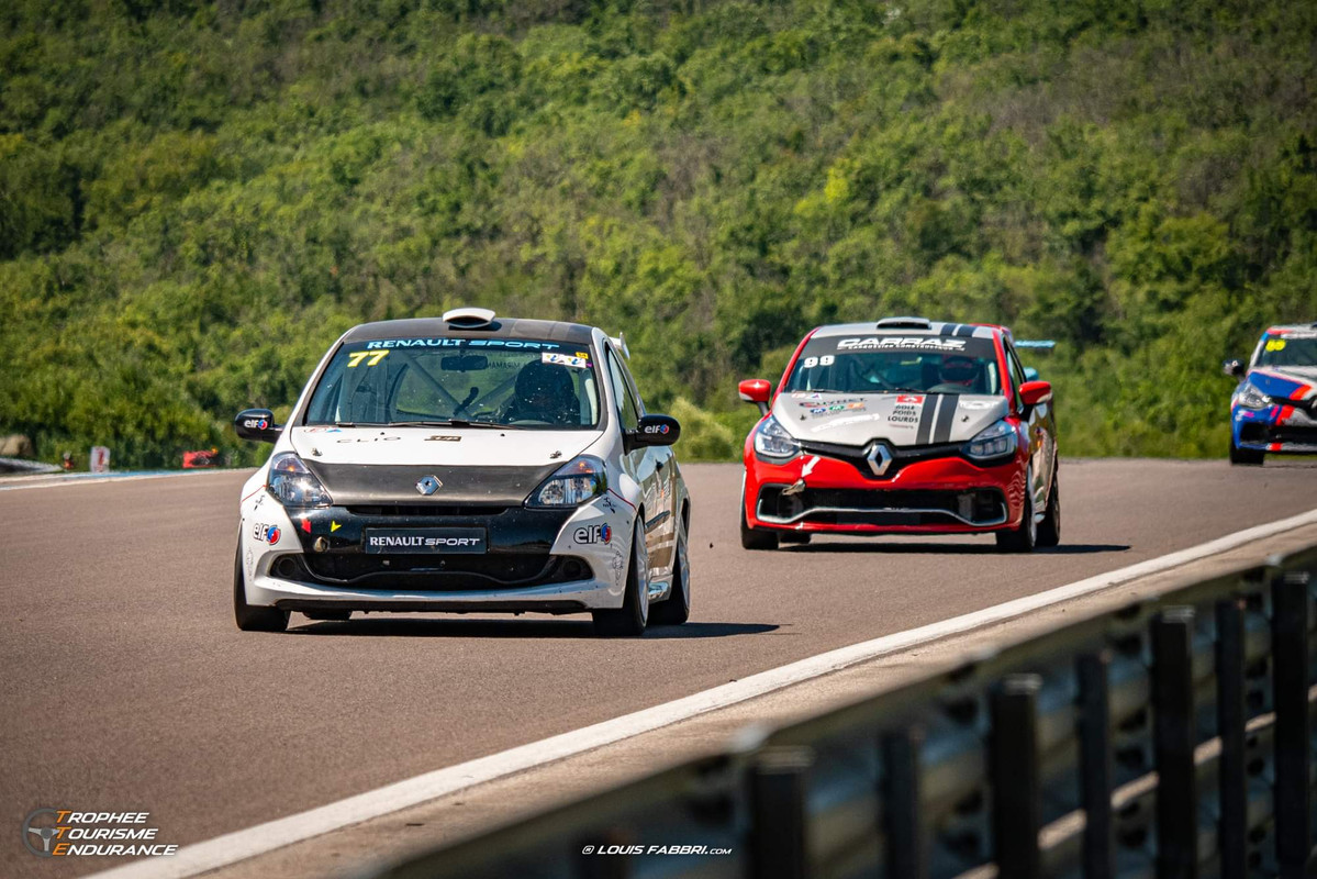 7E9C76EB-A693-4EF2-B9A6-98C3E3B6BB1C